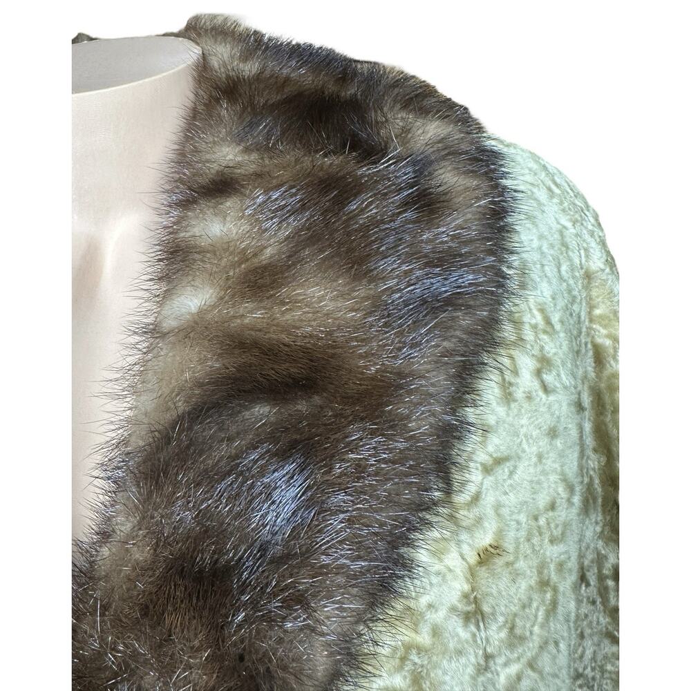 Vtg Persian Lamb Coat w/ Mink Collar Large Buttons Tan Brown 60s 70s Striplings - Picture 3 of 16